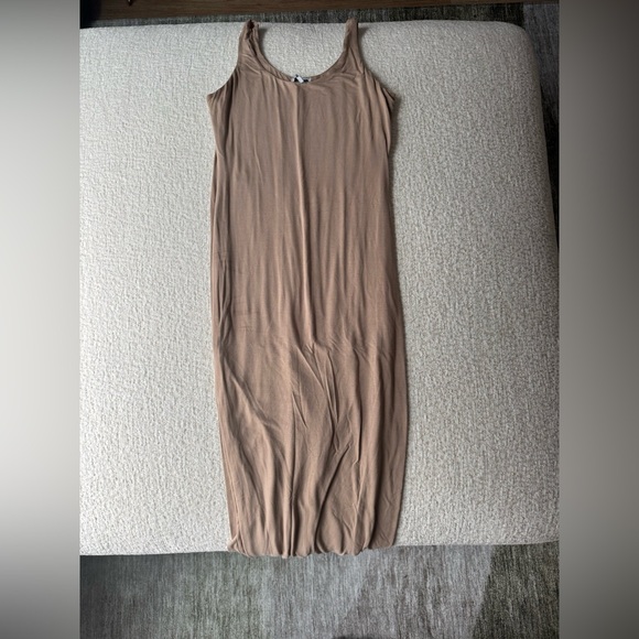 Fashion Nova Tan Midi Dress - Picture 2 of 3